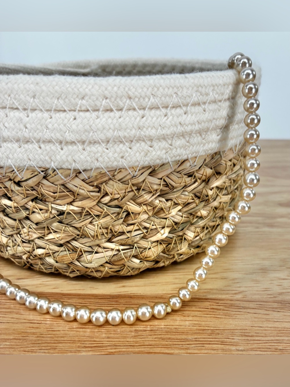 Glass Pearl Single Strand Necklace - Cream